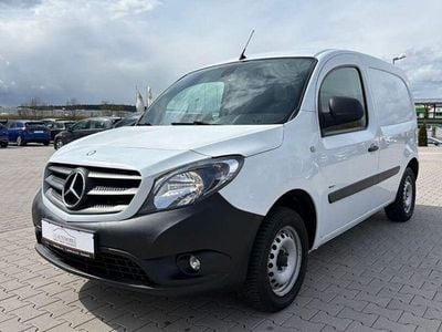 Second-hand Mercedes Citan 109 90 CP (66 kW) 2017 Alb Monovolum