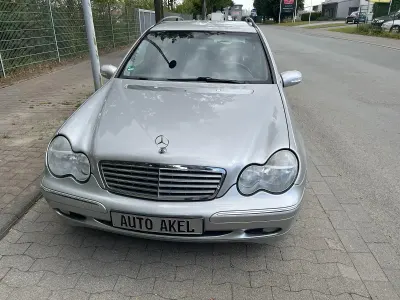 Gebraucht Mercedes C220 Elegance 143 PS (105 kW) 2002 Grau Kombi