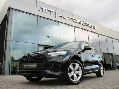 Używany Audi Q5 S-Line 204 KM (150 kW) 2022 Czarny SUV