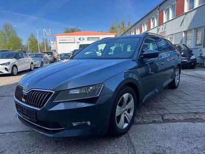 Usata Skoda Superb Style 190 CV (139 kW) 2019 Grigio Station wagon