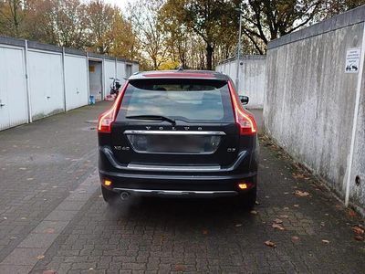 Usata Volvo XC60 150 CV (110 kW) 2016 Grigio SUV