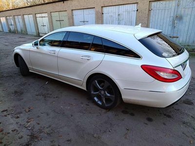 Gebraucht Mercedes CLS350 Shooting Brake 265 PS (194 kW) 2013 Weiß Kombi