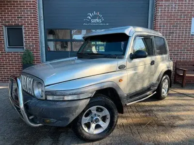 Usata SsangYong Korando 120 CV (88 kW) 2002 Argento SUV