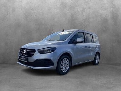 Gebraucht Mercedes T180 Progressive 131 PS (96 kW) 2024 Silber Van / Kleinbus