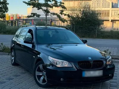 Gebraucht BMW 525 177 PS (130 kW) 2006 Schwarz Kombi