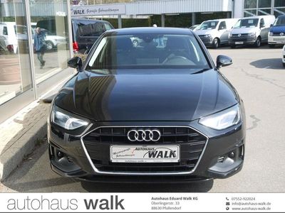 Gebraucht Audi A4 Sport 163 PS (119 kW) 2022 Schwarz Limousine