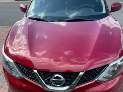 Gebraucht Nissan Qashqai 116 PS (85 kW) 2016 Rot SUV