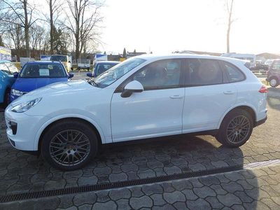 Weiß Gebraucht 2016 Porsche Cayenne Platinum Edition SUV | 36.990 € (Etwas zu teuer)