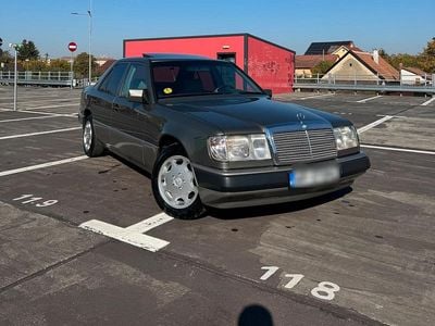 Braun Gebraucht 1992 Mercedes 200 Limousine | 4.500 €