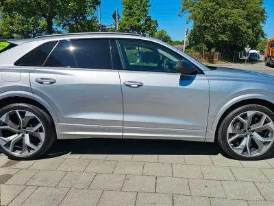 Używany Audi RS Q8 Sport 600 KM (441 kW) 2020 Srebrny SUV