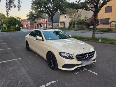 Gebraucht Mercedes E200 160 PS (117 kW) 2019 Beige Limousine