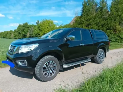 Gebraucht Nissan Navara 163 PS (119 kW) 2018 Schwarz Pickup