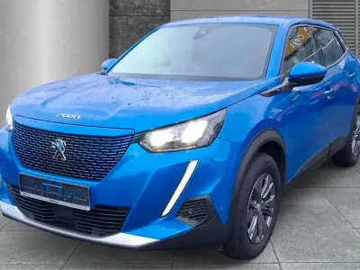 Gebraucht Peugeot e-2008