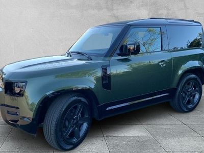 Grün Neu 2025 Land Rover Defender S SUV | 87.050 € (Superpreis)