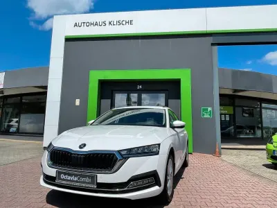 Używany Skoda Octavia Style 150 KM (110 kW) 2022 Biały Kombi
