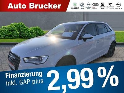 Gebraucht Audi A3 Attraction 125 PS (91 kW) 2016 Weiß Limousine