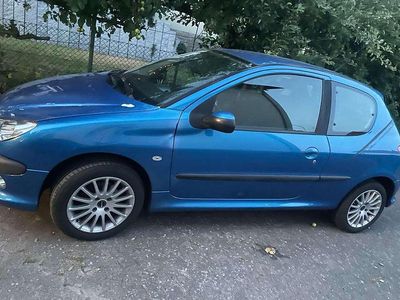 Gebraucht 2006 Peugeot 206 CC Roland Garros Cabrio | 2.100 € (Fairer Preis)