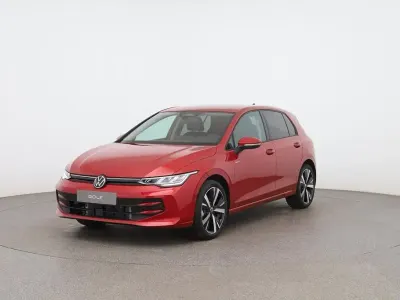 Neu VW Golf VIII 116 PS (85 kW) 2026 Rot Limousine