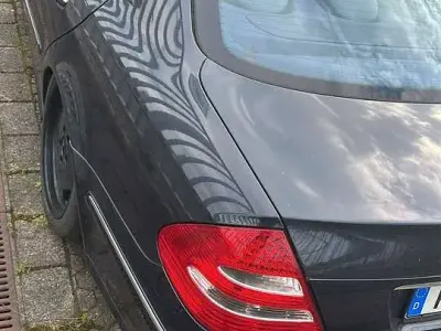 Gebraucht Mercedes E500 Avantgarde 306 PS (225 kW) 2002 Limousine
