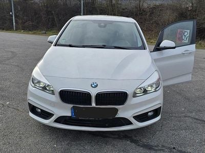 Usata BMW 218 Active Tourer 150 CV (110 kW) 2014 Bianco Monovolume