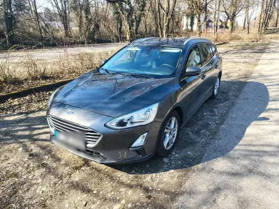 Käytetty Ford Focus 120 HP (88 kW) 2019 Harmaa Farmari