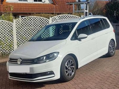 Gebraucht VW Touran Sound 150 PS (110 kW) 2018 Weiß Van / Kleinbus
