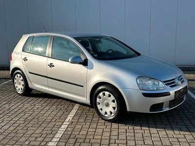 Usata VW Golf V Trendline 75 CV (55 kW) 2006 Argento Utilitaria