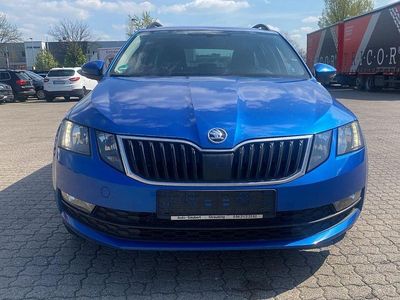 Gebraucht Skoda Octavia Ambition 150 PS (110 kW) 2017 Blau Kombi