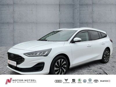 Gebraucht Ford Focus Titanium 120 PS (88 kW) 2022 Frostweiß Kombi
