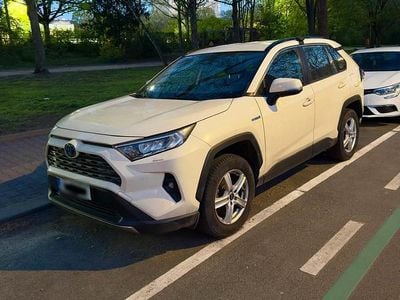 Second-hand Toyota RAV4 218 CP (160 kW) 2022 Bej SUV