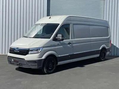 Używany MAN TGE 177 KM (130 kW) 2025 Szary Van