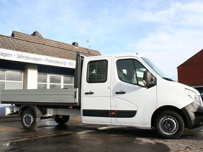 Nissan NV400