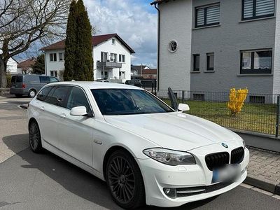 Gebraucht BMW 520 184 PS (135 kW) 2011 Weiß Kombi