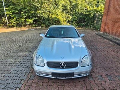 Usata Mercedes SLK200 136 CV (100 kW) 1999 Argento Cabrio