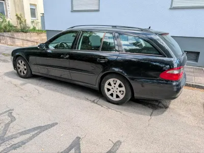 Używany Mercedes E220