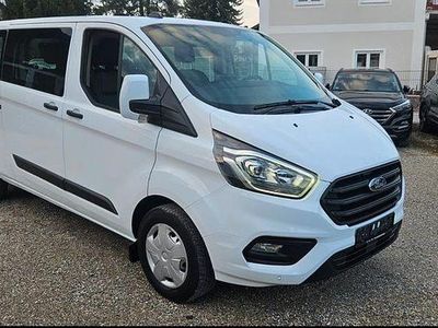 Gebraucht Ford Transit Trend 131 PS (96 kW) 2019 Frozen white Kombi
