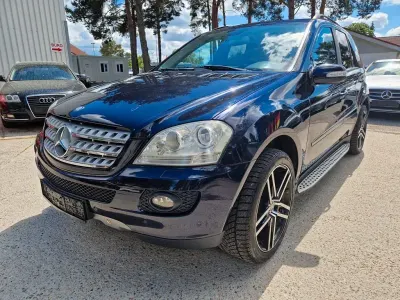 Gebraucht Mercedes ML320 224 PS (164 kW) 2006 Blau SUV