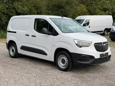Gebraucht Opel Combo 102 PS (75 kW) 2023 Weiß Van / Kleinbus