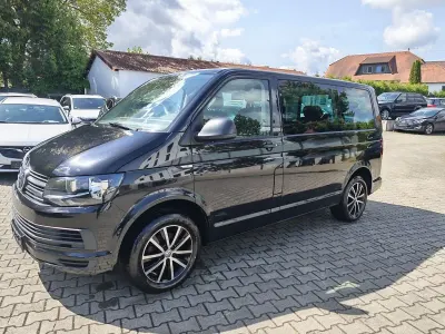 Gebraucht VW Multivan 150 PS (110 kW) 2017 Schwarz Van / Kleinbus