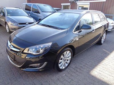 Usata Opel Astra 120 CV (88 kW) 2012 Nero Station wagon