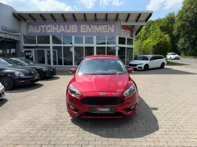 Gebraucht Ford Focus ST-Line 182 PS (133 kW) 2018 Rot Limousine