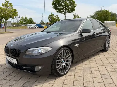 Gebraucht BMW 530 Performance 258 PS (189 kW) 2012 Grau Limousine