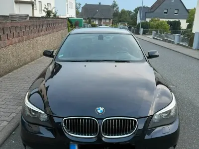 Gebraucht BMW 530 M Sport 235 PS (172 kW) 2008 Blau Limousine
