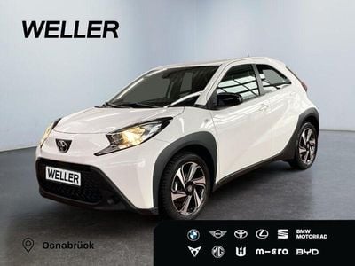Gebraucht Toyota Aygo X X-play 72 PS (52 kW) 2024 Weiß SUV