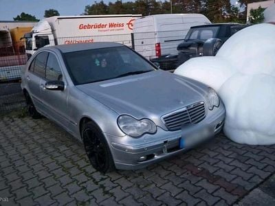 Mercedes C270