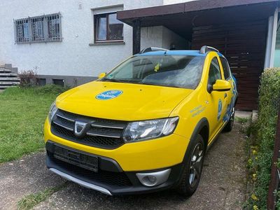 Gebraucht Dacia Sandero 90 PS (66 kW) 2015 Weiß Limousine