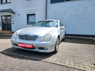 Gebraucht Mercedes C220 143 PS (105 kW) 2003 Coupé