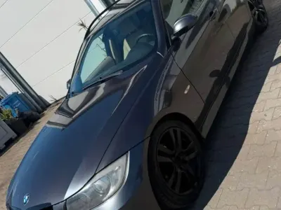 Gebraucht BMW 320 163 PS (119 kW) 2005 Grau Kombi