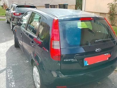 Blau Gebraucht 2005 Ford Fiesta Ghia Kleinwagen | 1.300 € (Guter Preis)