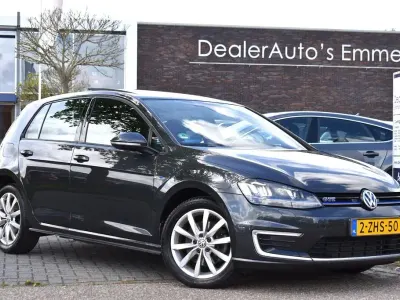 Gebraucht VW Golf VII GTE 204 PS (150 kW) 2015 Grau Limousine